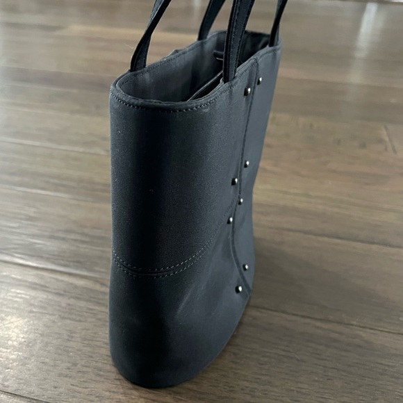 Nine West Hand Bag - Picture 6 of 11